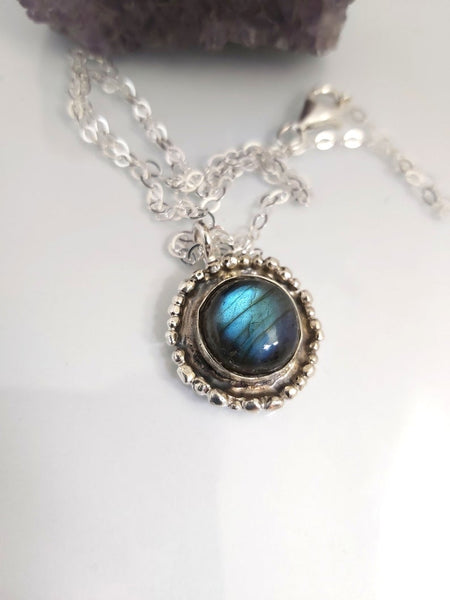 Round Labradorite Pendant Chain Necklace