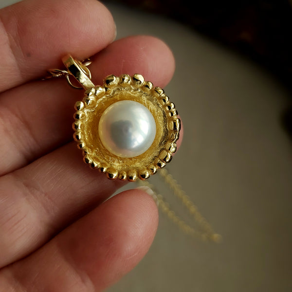 Gold Pearl Pendant Chain Necklace