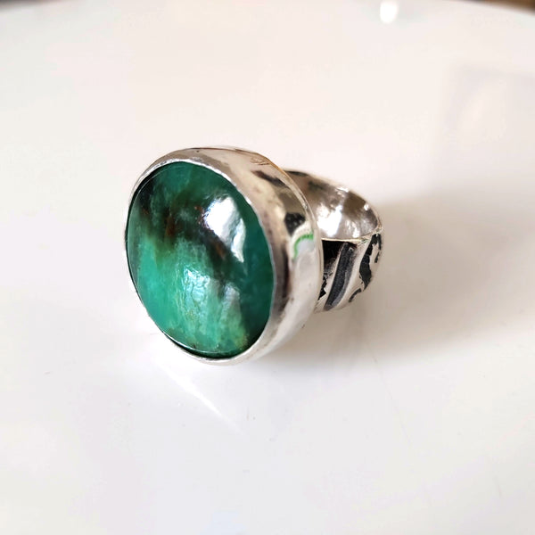 Round Silver and Chrysoprase Ring